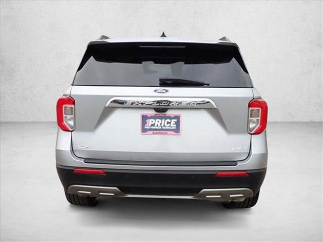 Used 2022 Ford Explorer XLT w/ Equipment Group 202A AWD/4WD image 3