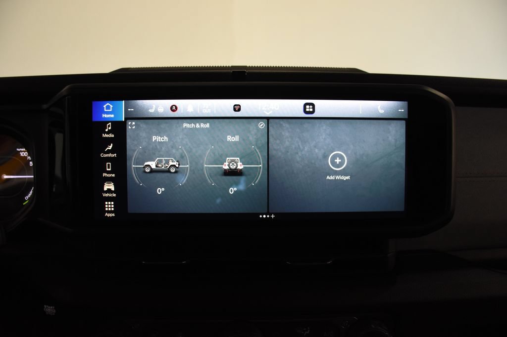 Used 2024 Jeep Wrangler Unlimited AWD/4WD image 16