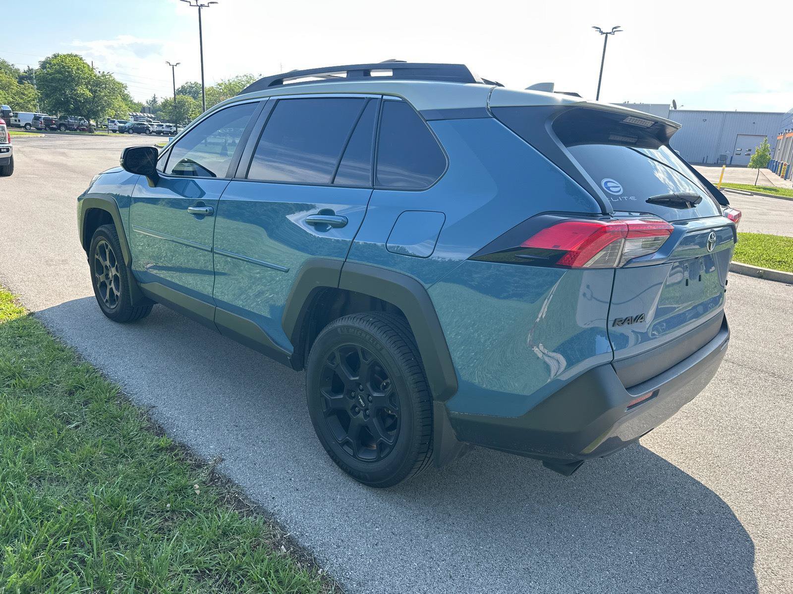Used 2023 Toyota RAV4 TRD Off-Road w/ TRD Off-Road Weather Package AWD/4WD image 15