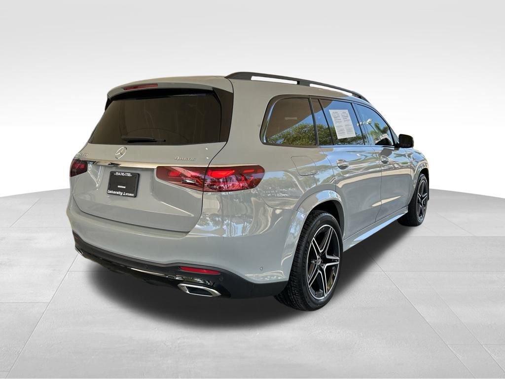 Used 2025 Mercedes-Benz GLS 450 4MATIC w/ AMG Line Exterior image 3