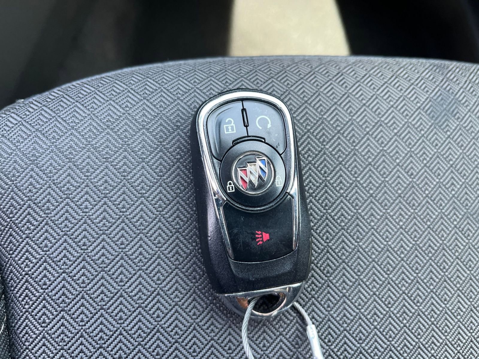 Used 2025 Buick Encore GX Preferred FWD image 21