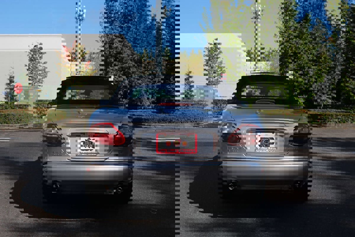 Used 2000 Jaguar XK8 Convertible image 7