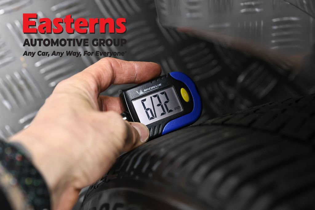 Used 2023 Dodge Challenger SXT image 25