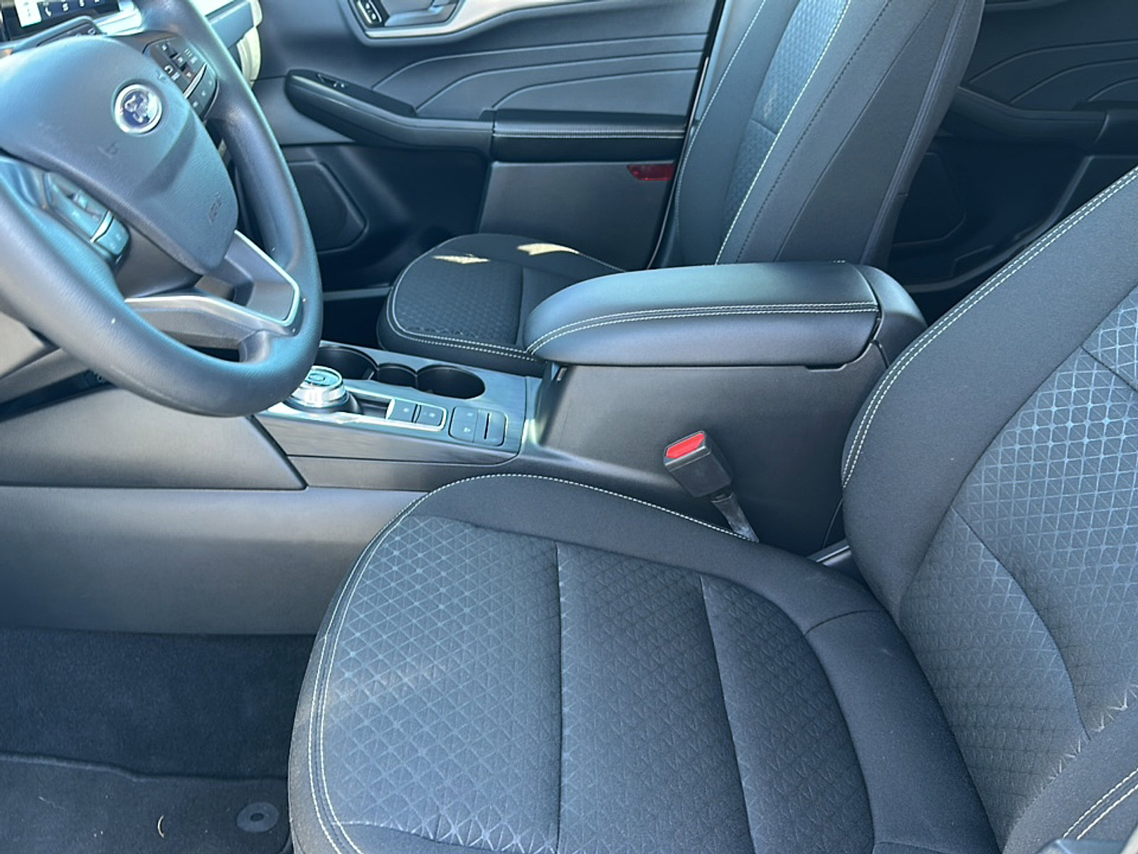 Used 2025 Ford Escape Active image 13