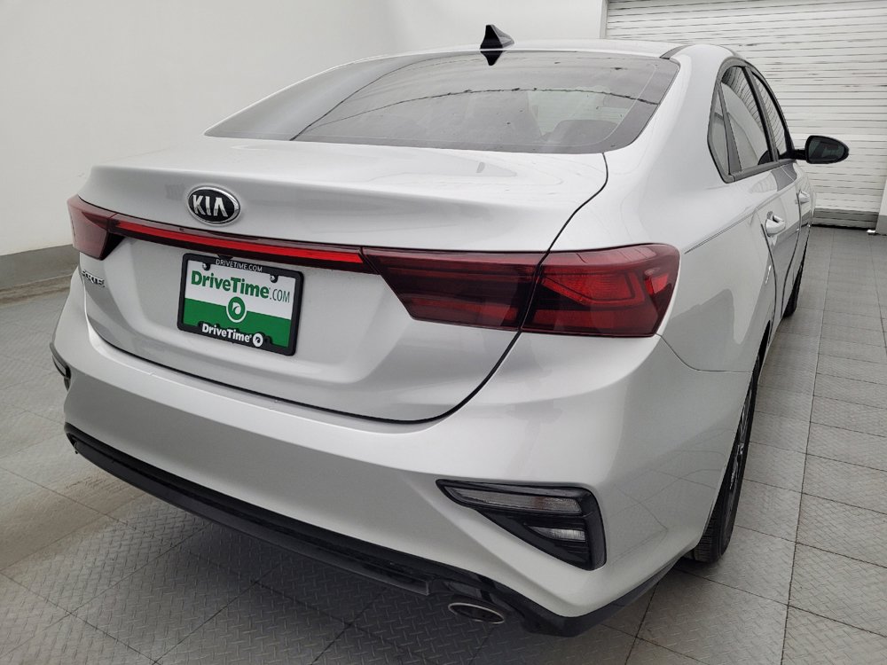 Used 2020 Kia Forte LXS FWD image 9