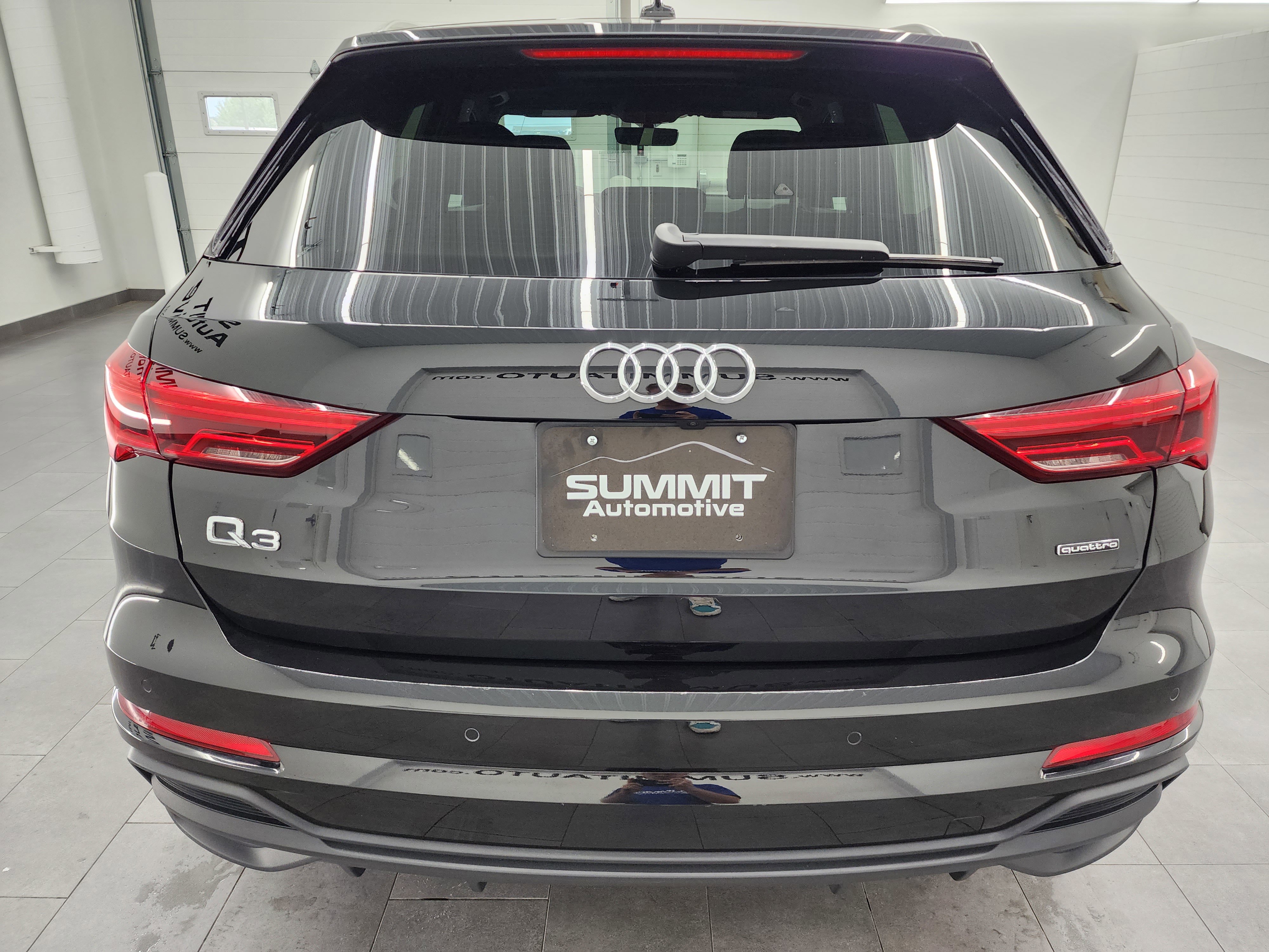 Used 2024 Audi Q3 2.0T Premium image 27