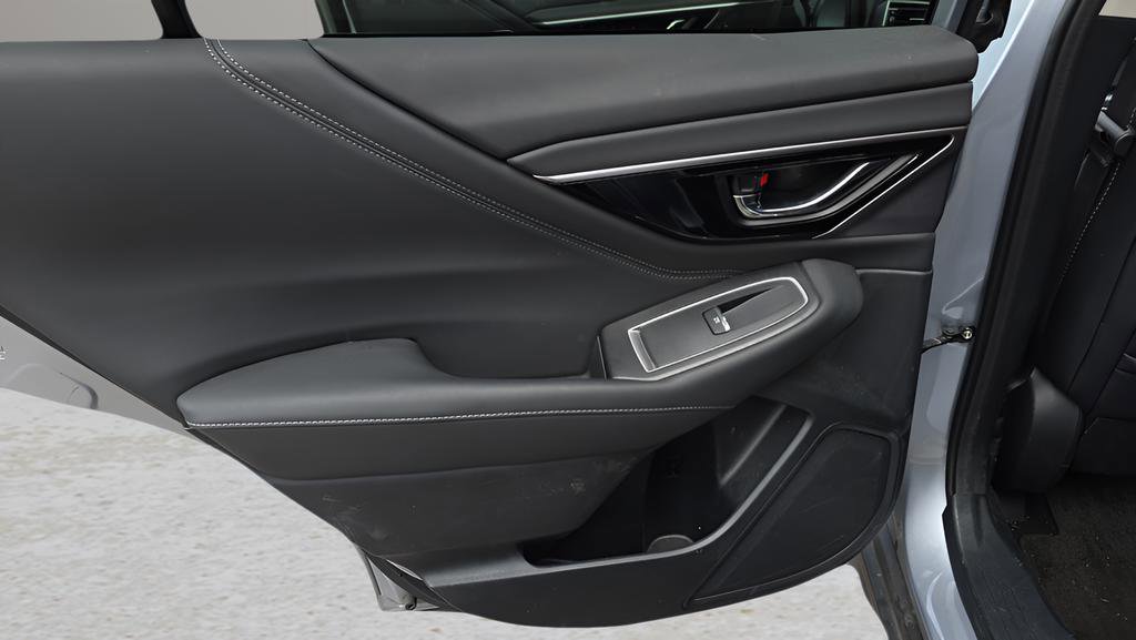 Used 2023 Subaru Outback Limited image 20