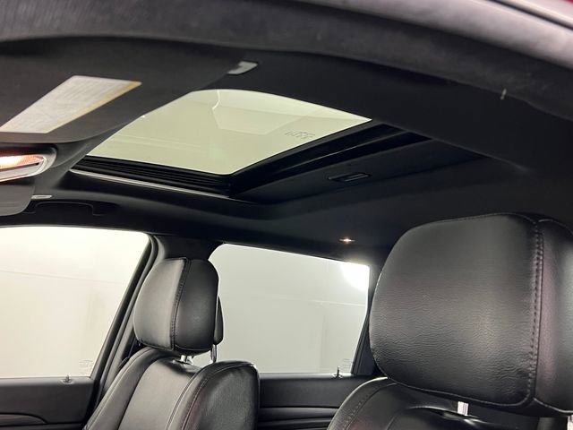 Used 2020 Jeep Grand Cherokee Laredo w/ 18" Wheel & 8.4" Radio Group image 11