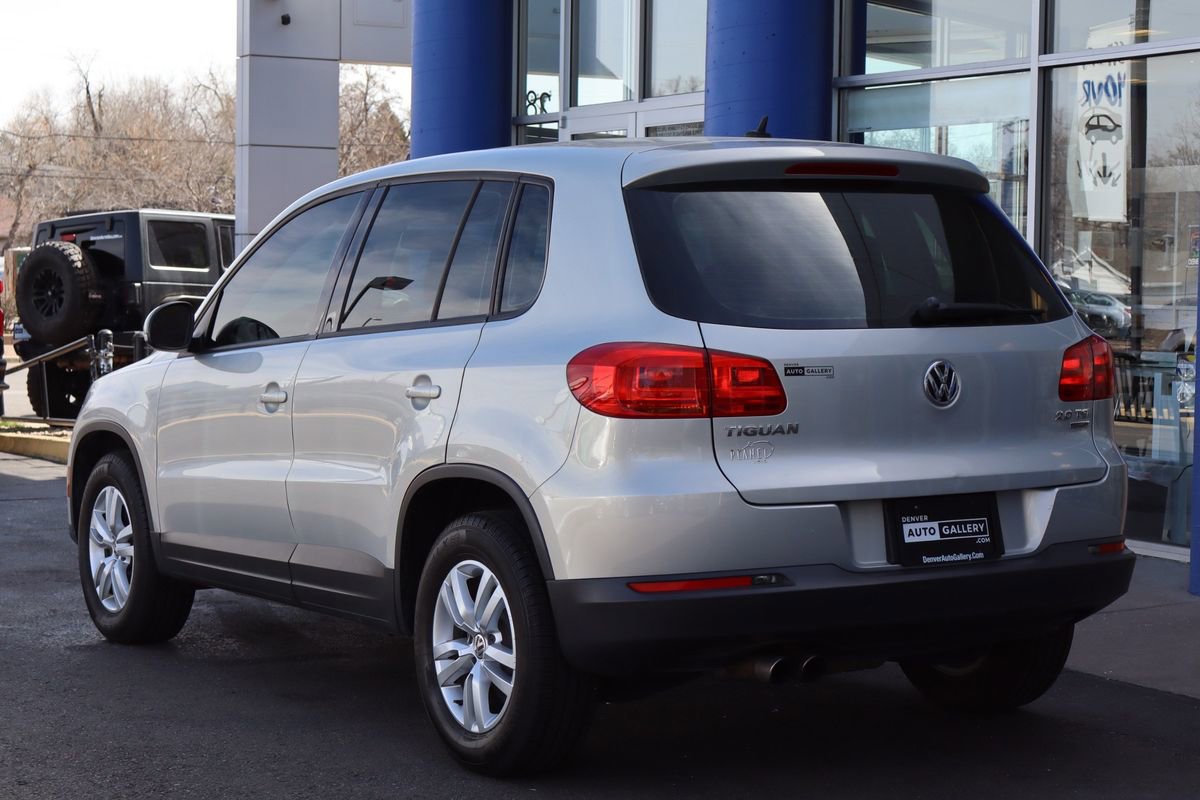Used 2012 Volkswagen Tiguan S image 3