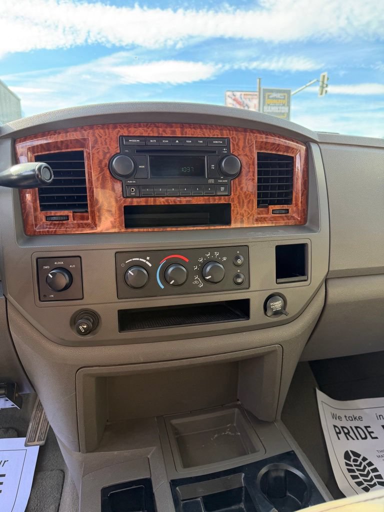Used 2006 Dodge Ram 3500 Truck SLT AWD/4WD image 14