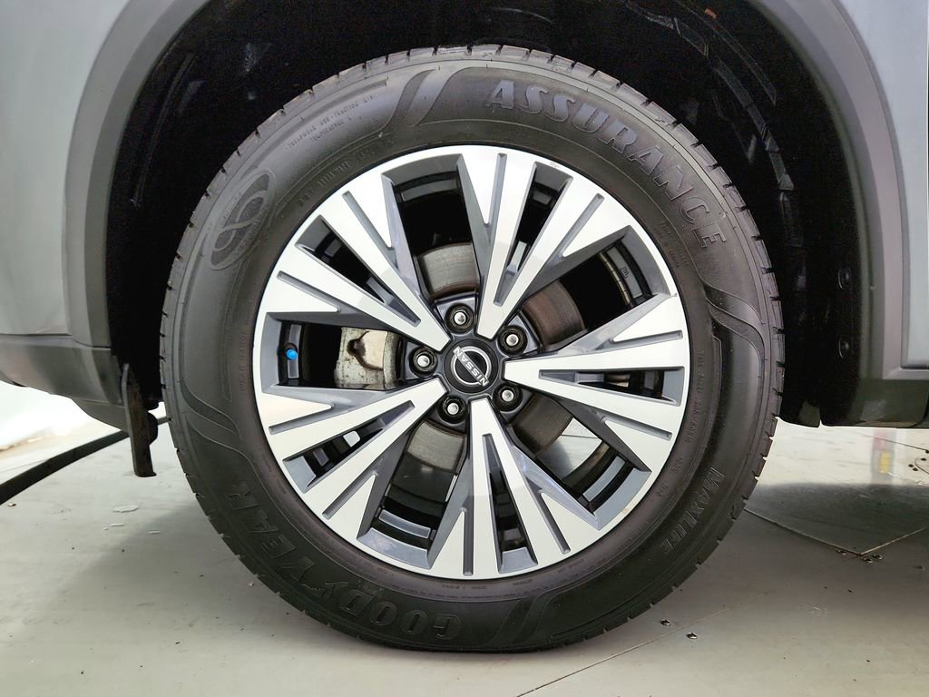 Used 2022 Nissan Rogue SV AWD/4WD image 34
