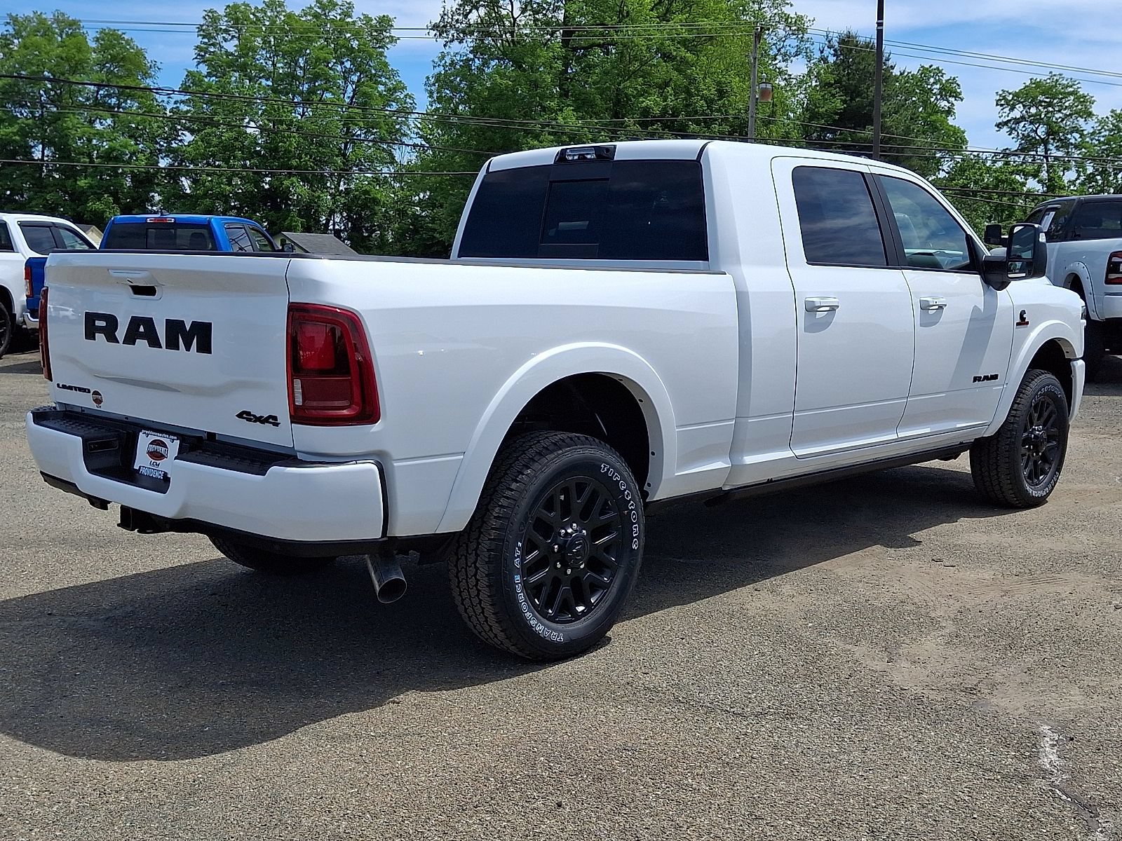 New 2026 RAM 2500 Limited AWD/4WD image 4