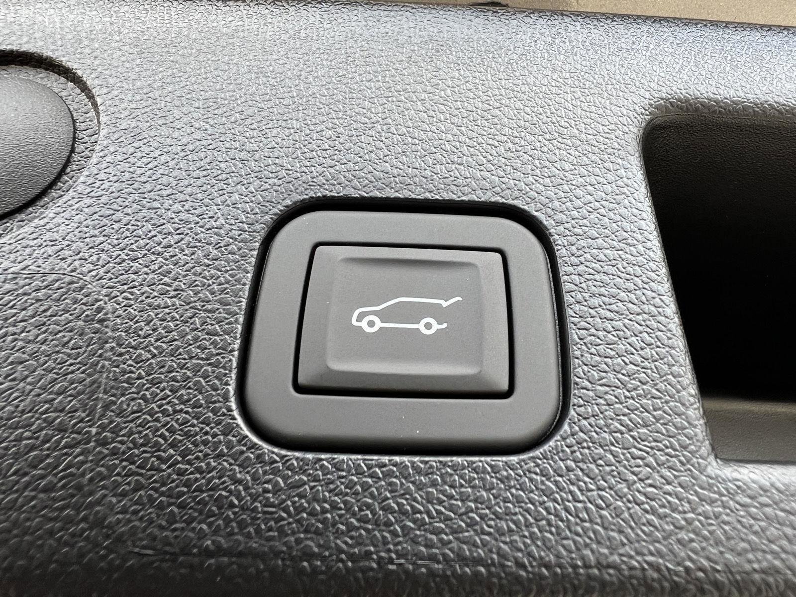 New 2026 GMC Terrain AT4 w/ Technology Package II AWD/4WD image 46