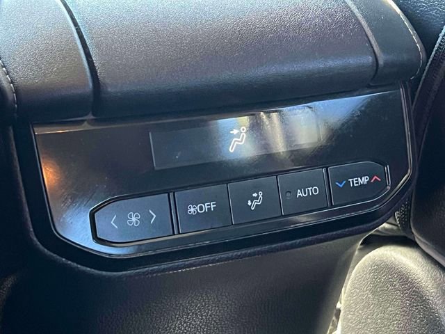 Used 2021 Toyota Highlander XLE image 18