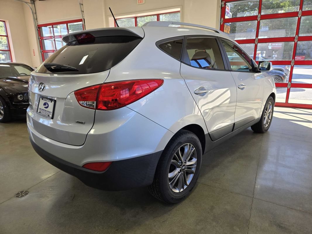 Used 2015 Hyundai Tucson SE AWD/4WD image 7