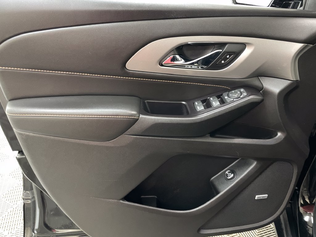 Used 2020 Chevrolet Traverse RS AWD/4WD image 25