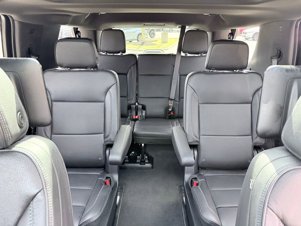 Used 2025 GMC Yukon Denali w/ Denali Reserve Package image 50