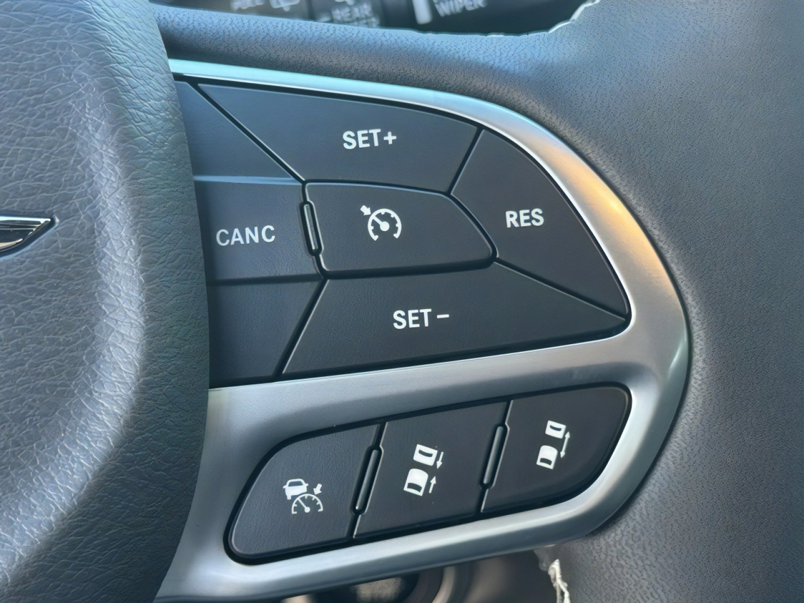 New 2026 Chrysler Pacifica Select image 23