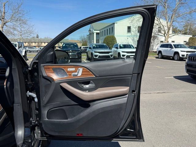 Used 2023 Mercedes-Benz GLE 53 AMG 4MATIC Coupe image 32