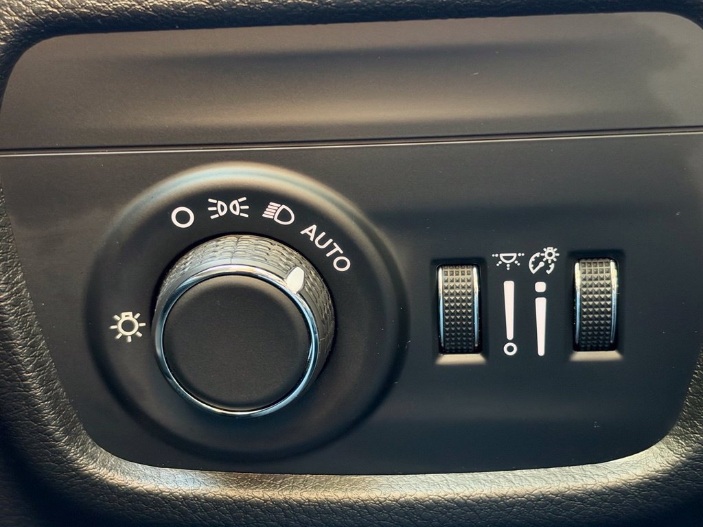 Certified 2023 Jeep Grand Cherokee Altitude AWD/4WD image 29