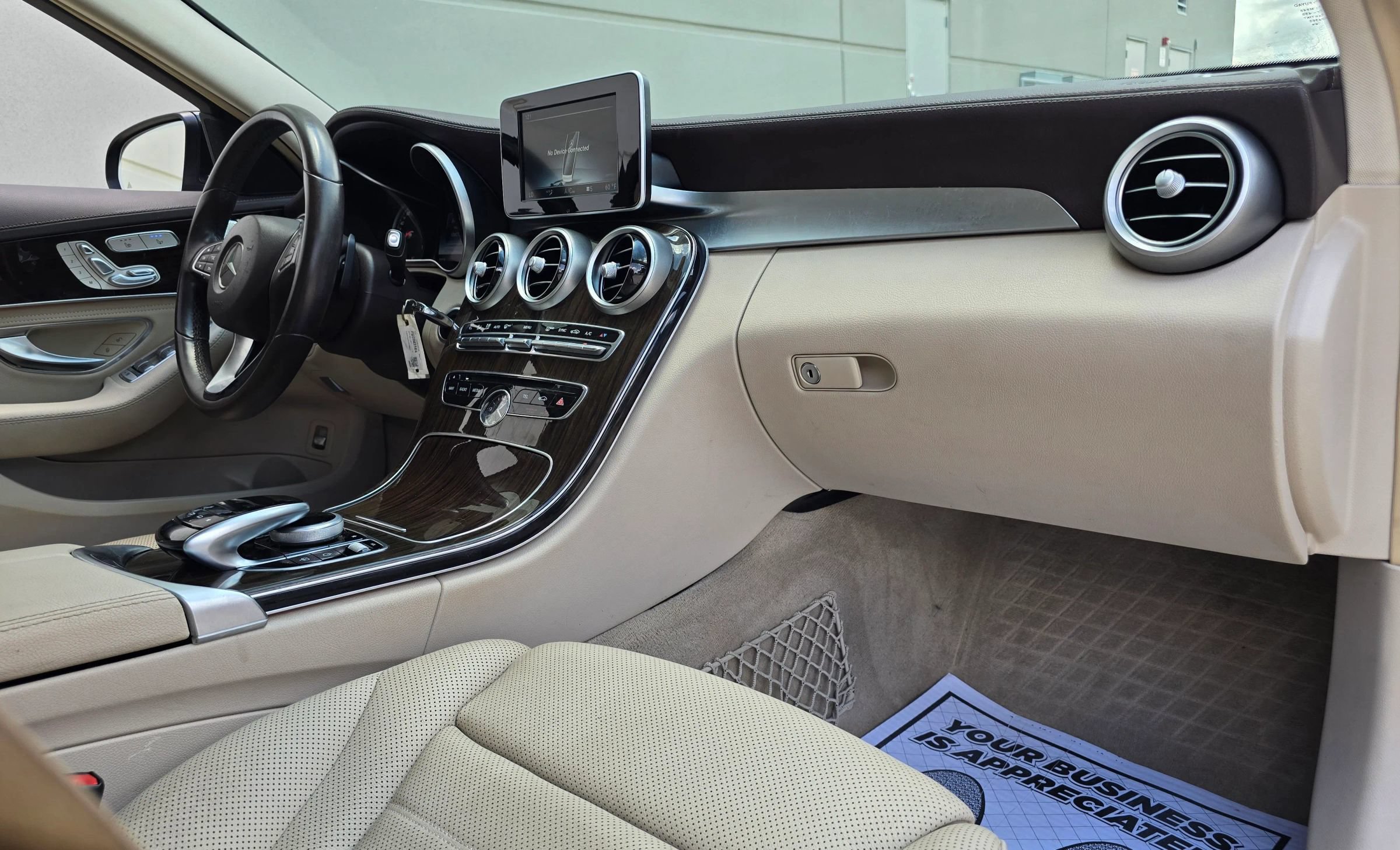 Used 2015 Mercedes-Benz C 300 Sedan image 29