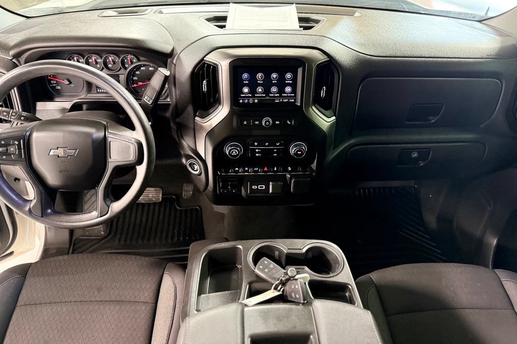 Used 2025 Chevrolet Silverado 1500 Custom Trail Boss AWD/4WD image 2