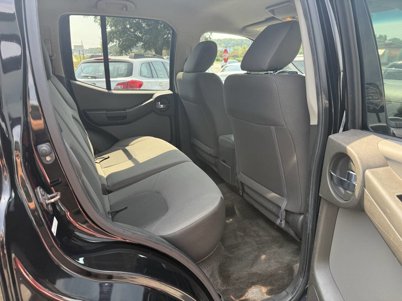 Used 2014 Nissan Xterra X image 15