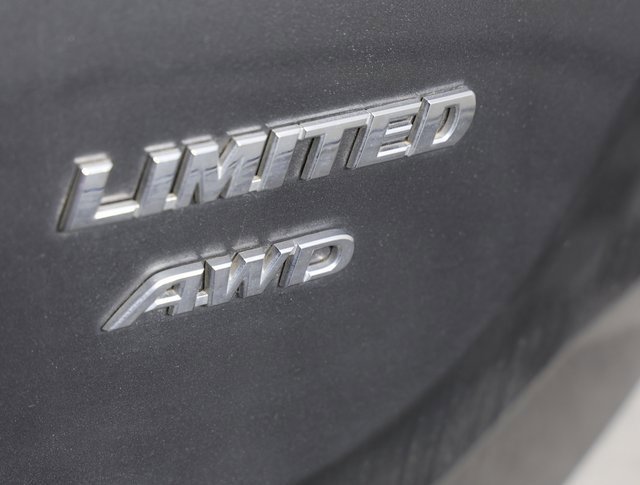 Used 2015 Toyota RAV4 Limited image 3