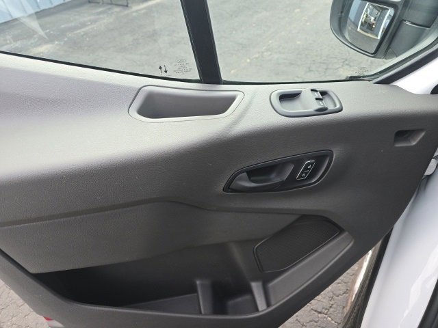 Used 2024 Ford Transit 350 XLT image 9