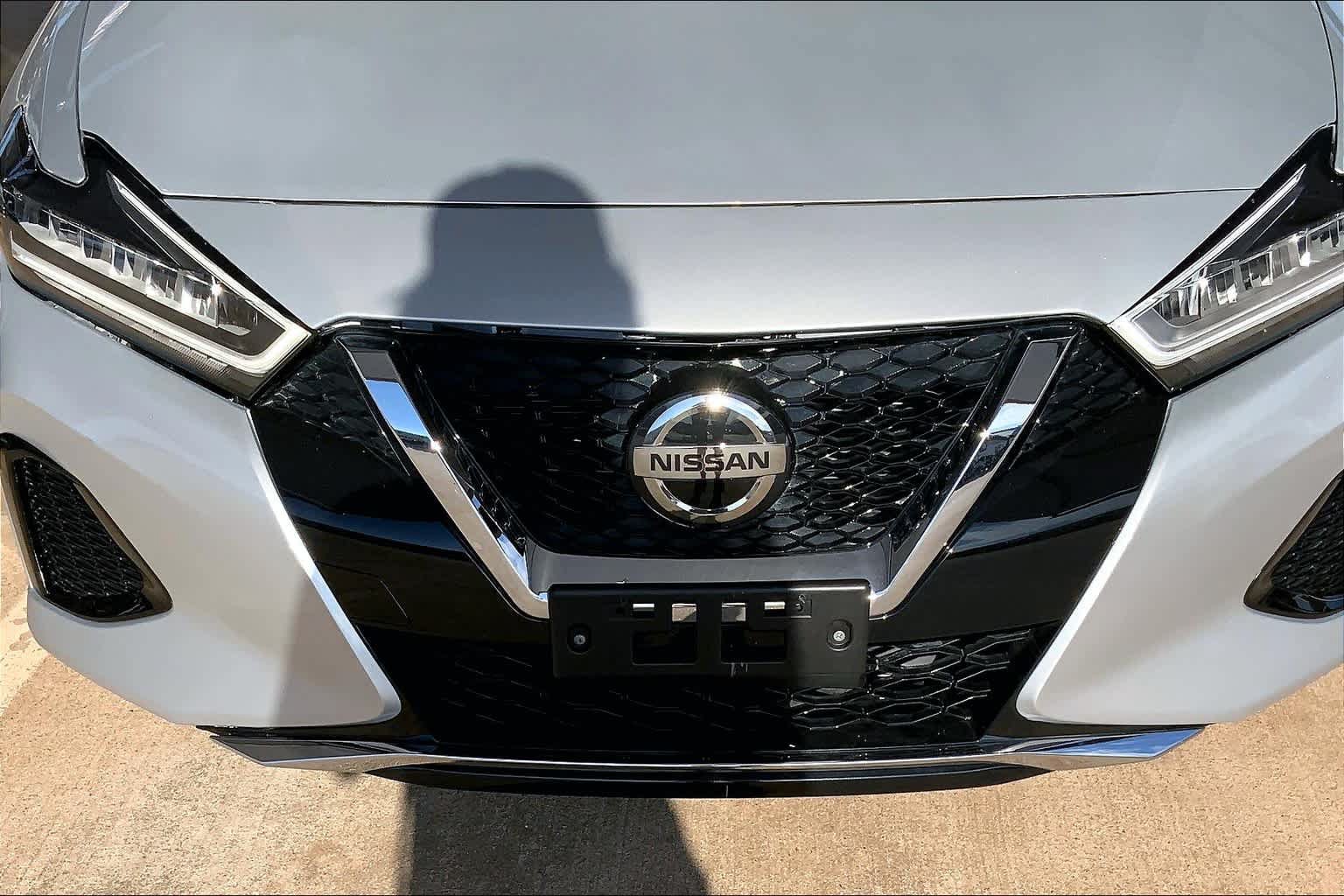 Used 2022 Nissan Maxima SV w/ Floor Mat Group FWD image 28