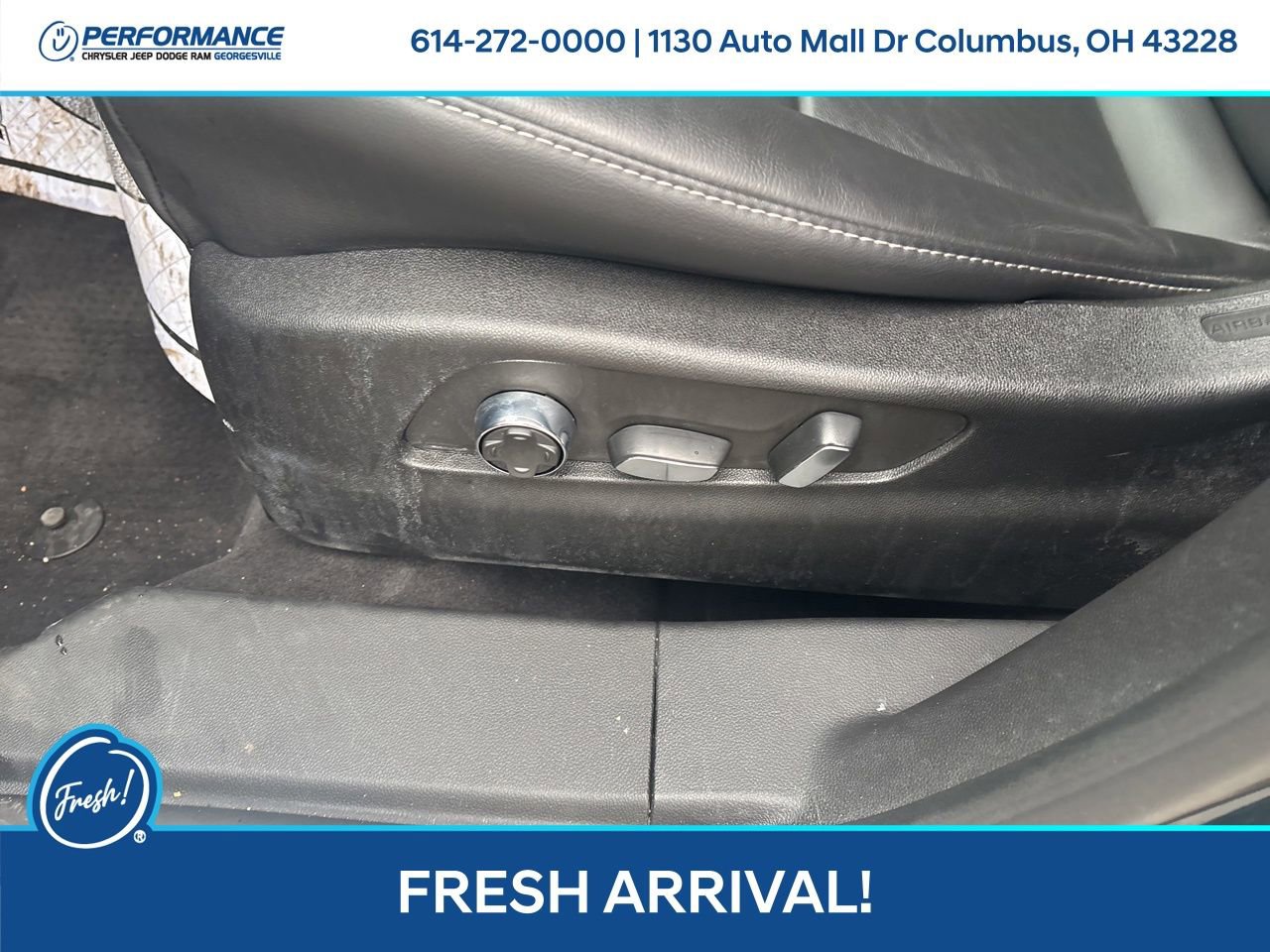 Used 2024 Cadillac XT4 Premium Luxury image 18