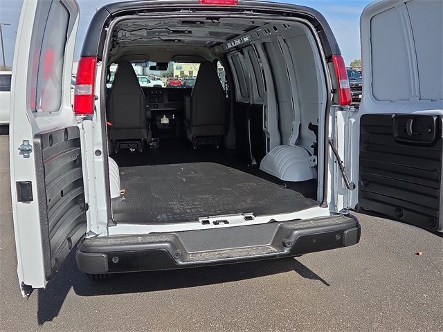 New 2025 Chevrolet Express 2500 w/ Driver Convenience Package image 7