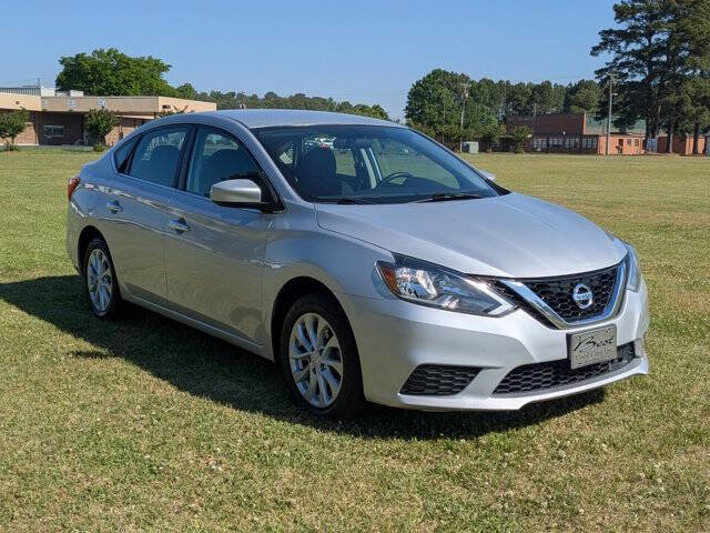 Used 2019 Nissan Sentra SV FWD image 1