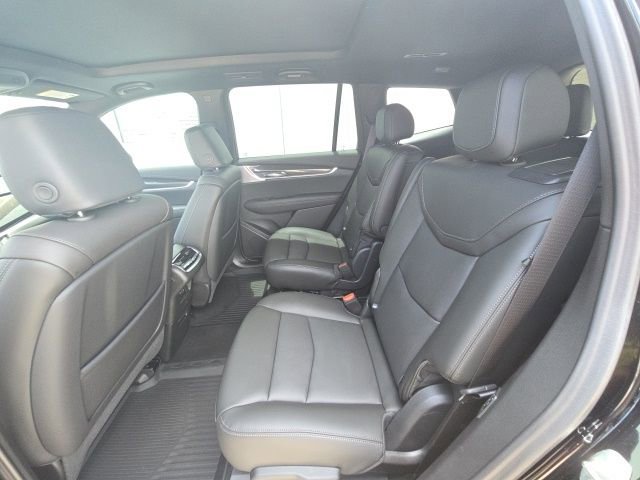 New 2025 Cadillac XT6 Sport w/ LPO, Onyx Lite Package AWD/4WD image 15