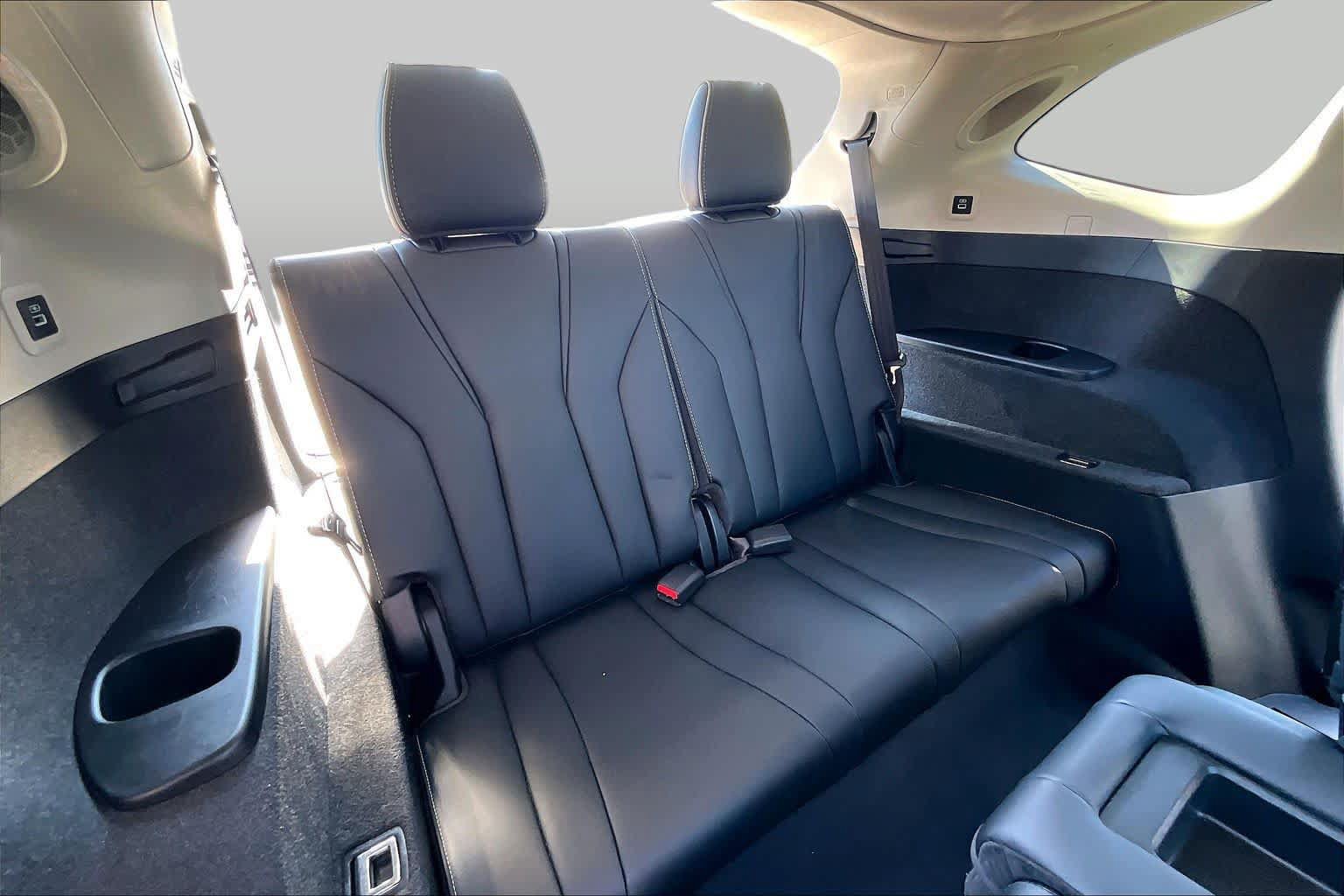 Used 2024 Acura MDX w/ Advance Package AWD/4WD image 23