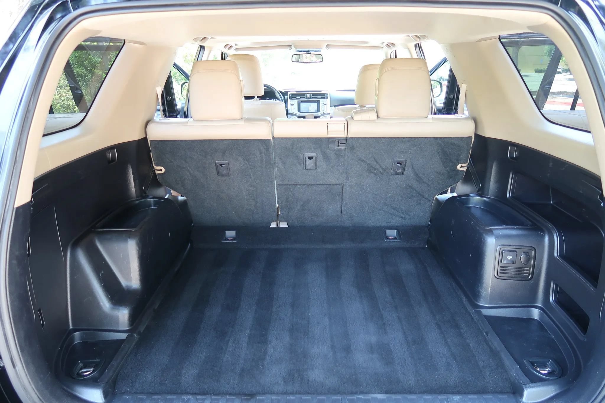Used 2016 Toyota 4Runner SR5 Premium AWD/4WD image 21