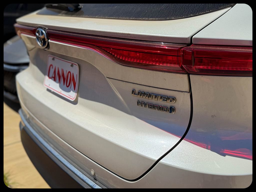 Used 2021 Toyota Venza Limited w/ Advanced Technology Package AWD/4WD image 6