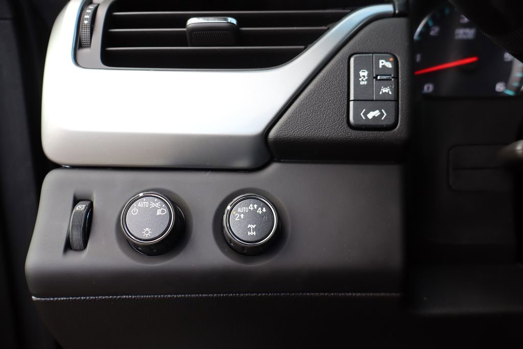 Used 2019 Chevrolet Tahoe LT image 14