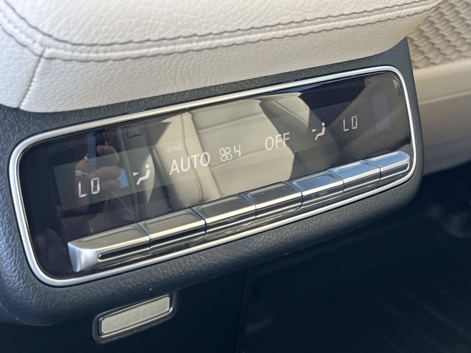 Certified 2022 Mercedes-Benz GLS 450 4MATIC image 17
