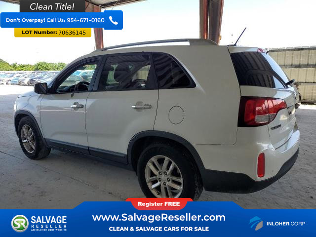 Used 2014 Kia Sorento LX image 3