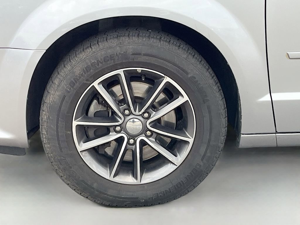 Used 2017 Dodge Grand Caravan SXT FWD image 30