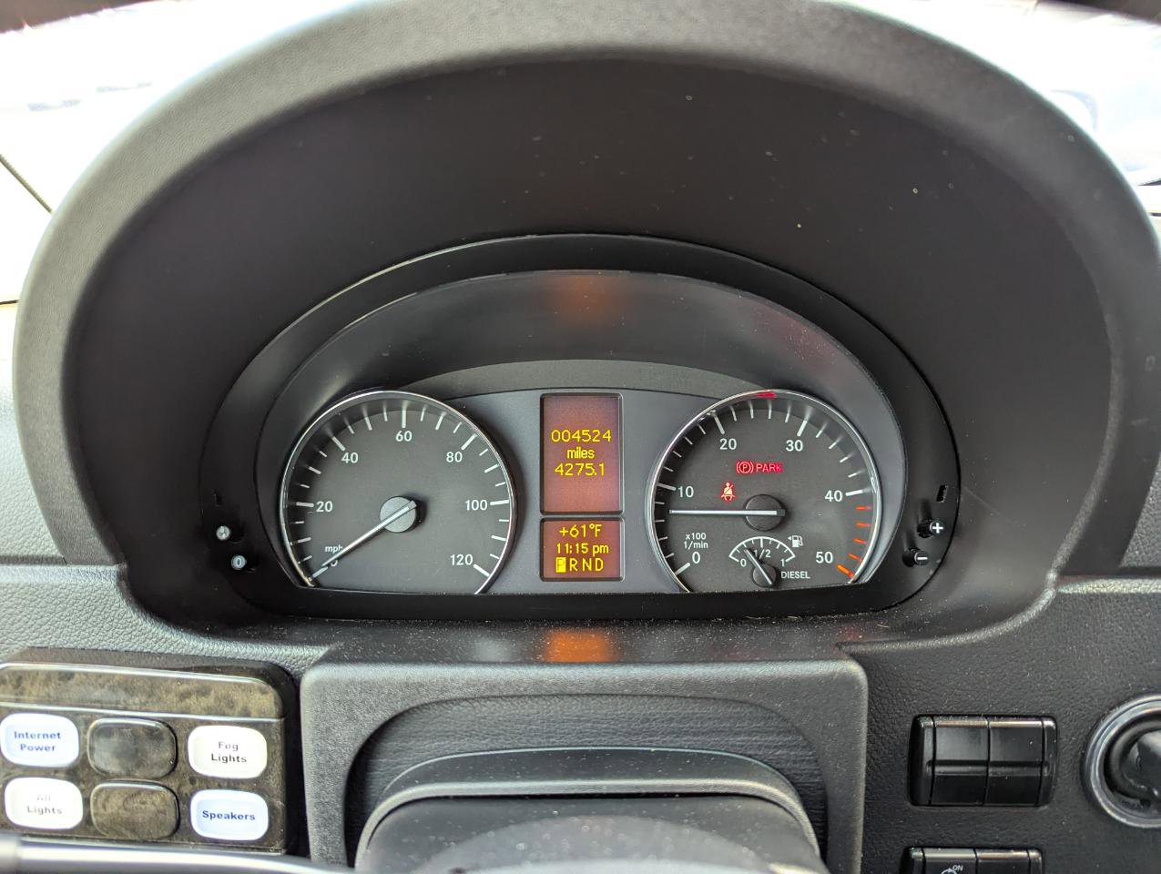 Used 2017 Mercedes-Benz Sprinter 2500 image 17