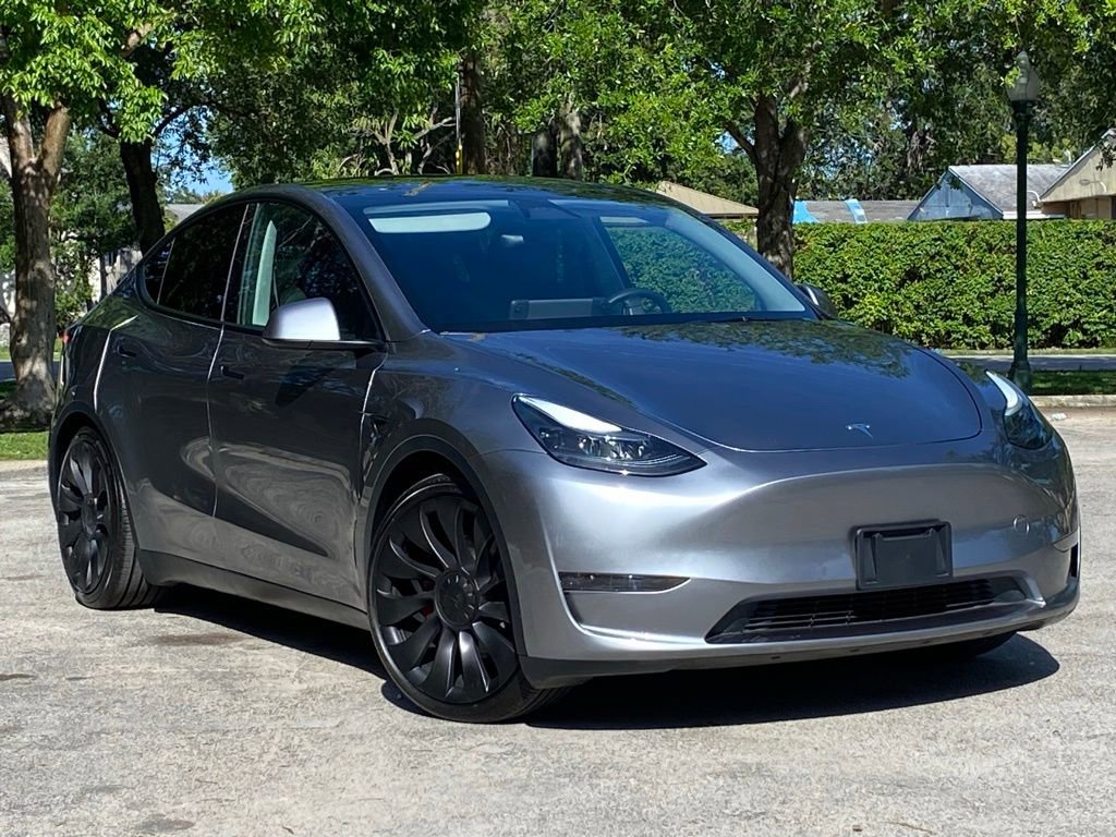 Used 2025 Tesla Model Y Performance AWD/4WD image 10