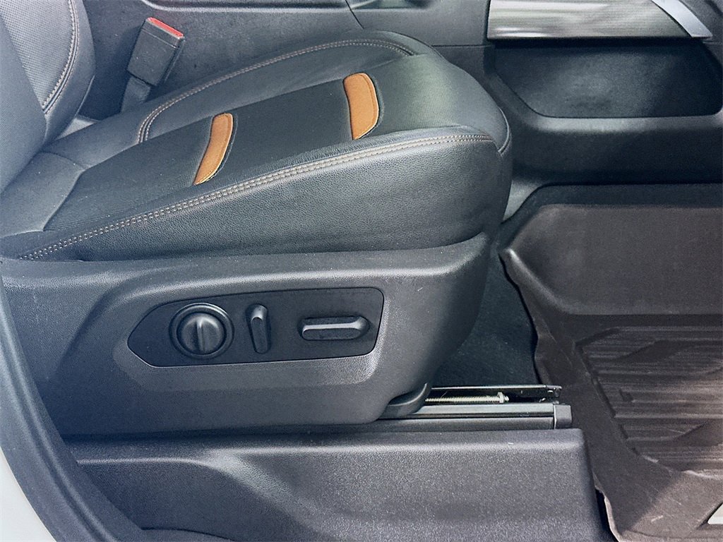 Used 2021 GMC Sierra 2500 AT4 w/ AT4 Premium Plus Package image 23