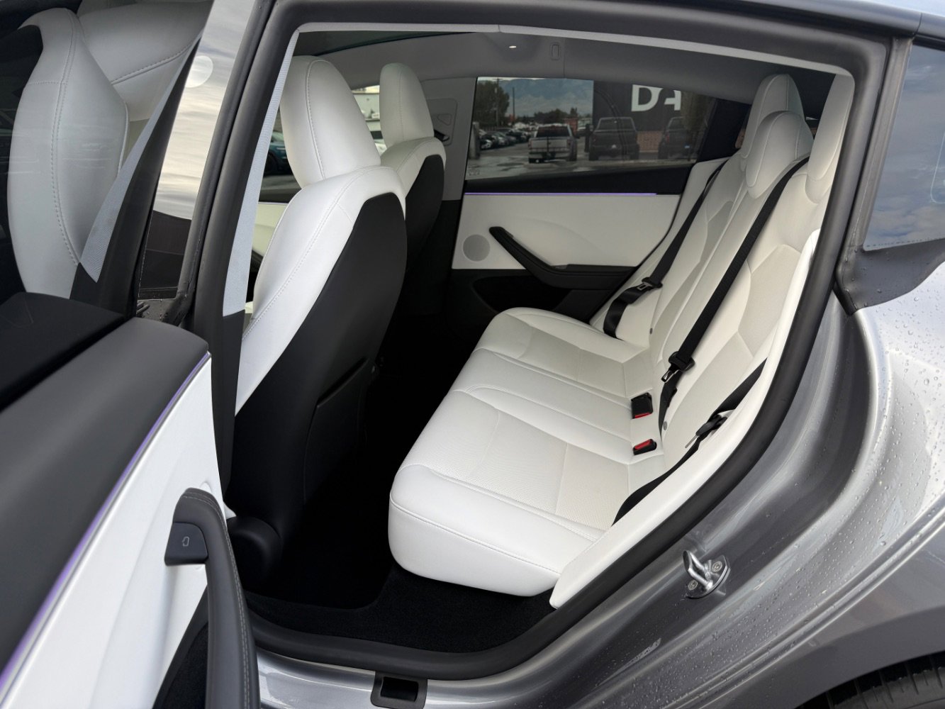 Used 2025 Tesla Model 3 Long Range image 8