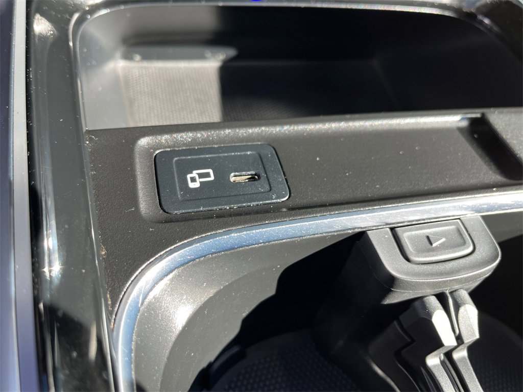 Certified 2021 Mercedes-Benz GLB 250 4MATIC image 25