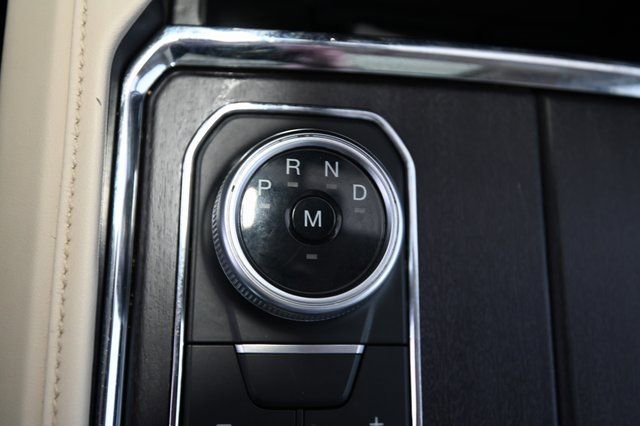 Used 2024 Ford Expedition Max Platinum AWD/4WD image 31