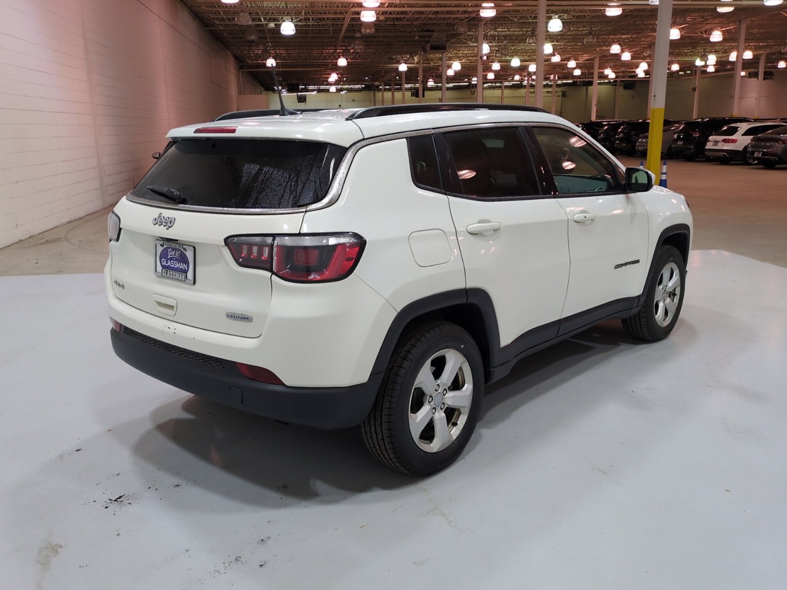 Used 2018 Jeep Compass Latitude w/ Popular Equipment Group AWD/4WD image 3