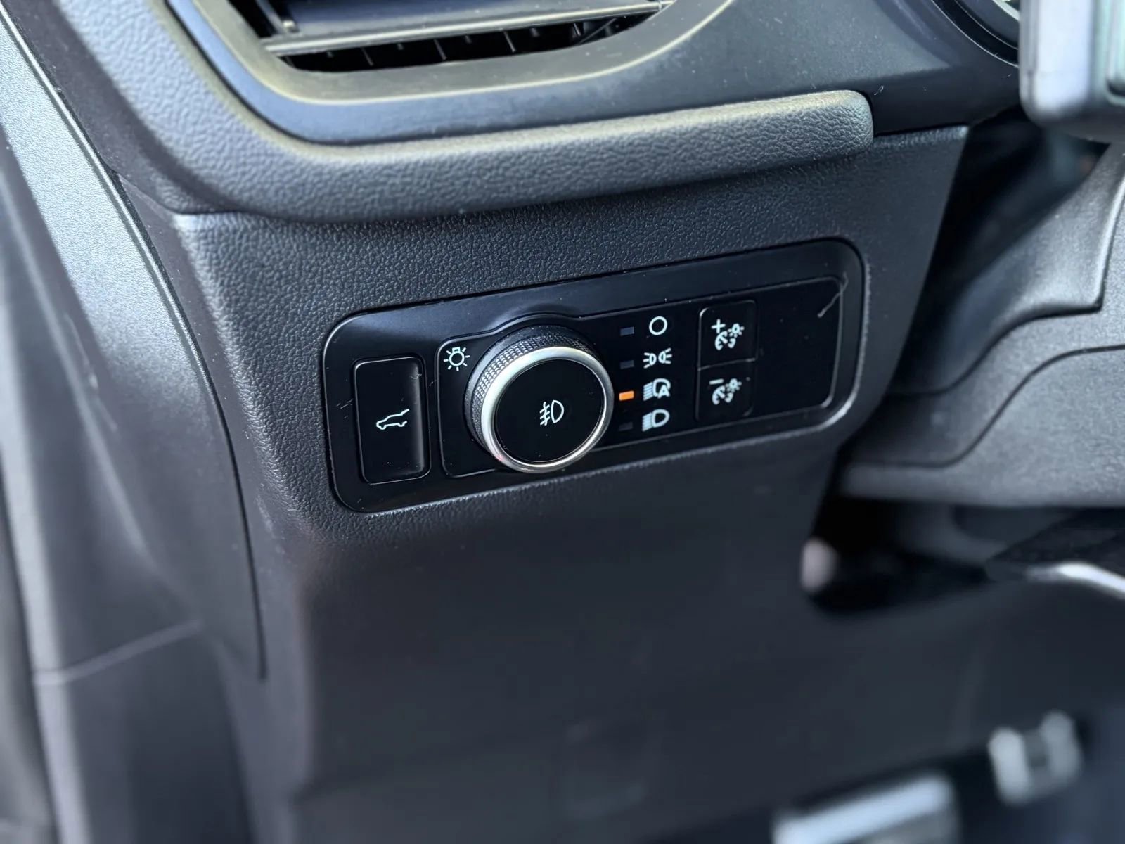 Used 2023 Ford Escape ST-Line Select w/ Tech Pack #2 image 28