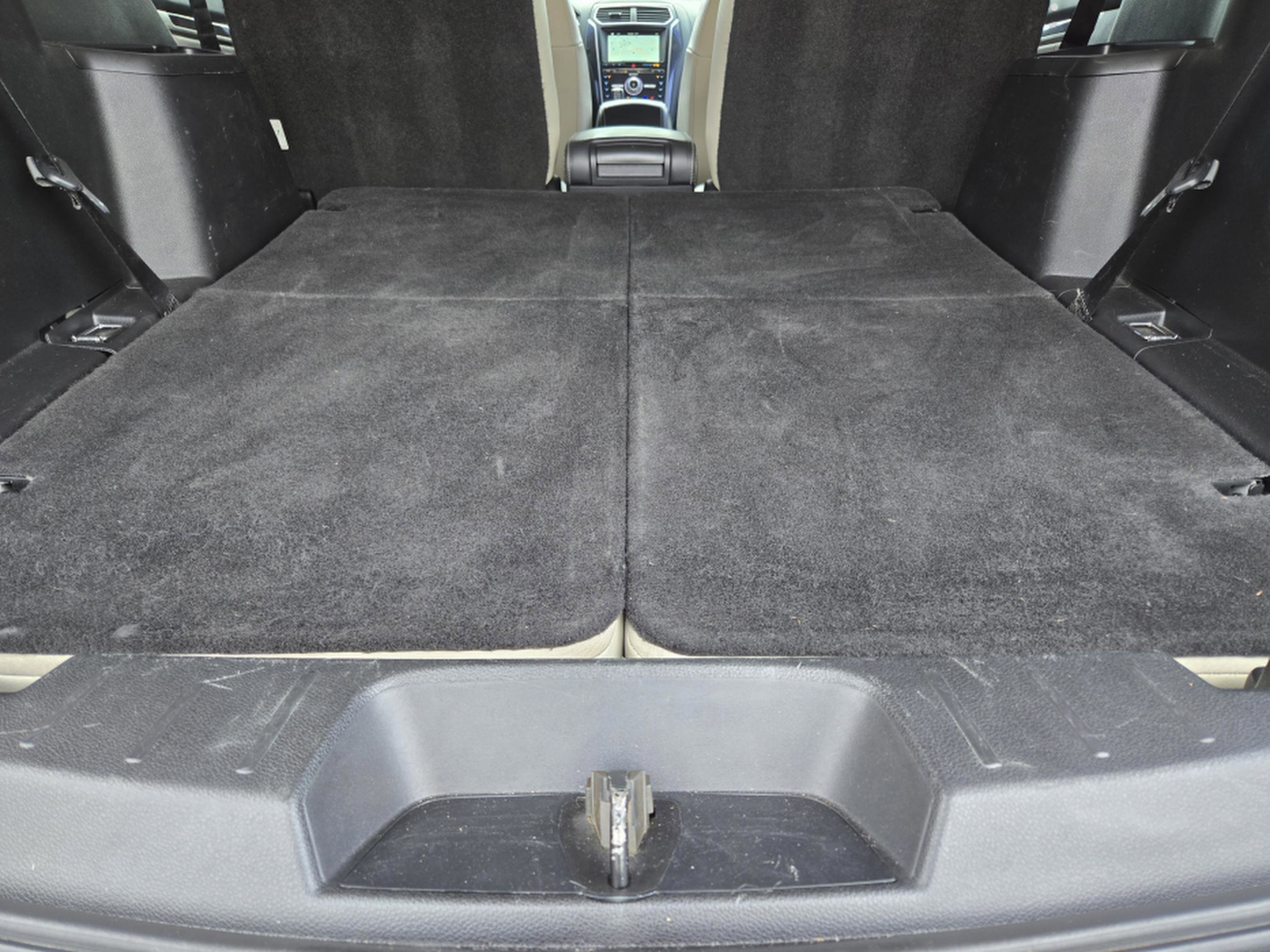 Used 2017 Ford Explorer Platinum AWD/4WD image 28